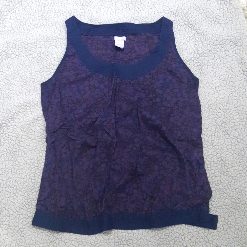 Gap Maternity shirt